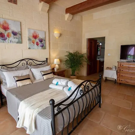 Lellux Villa Qala